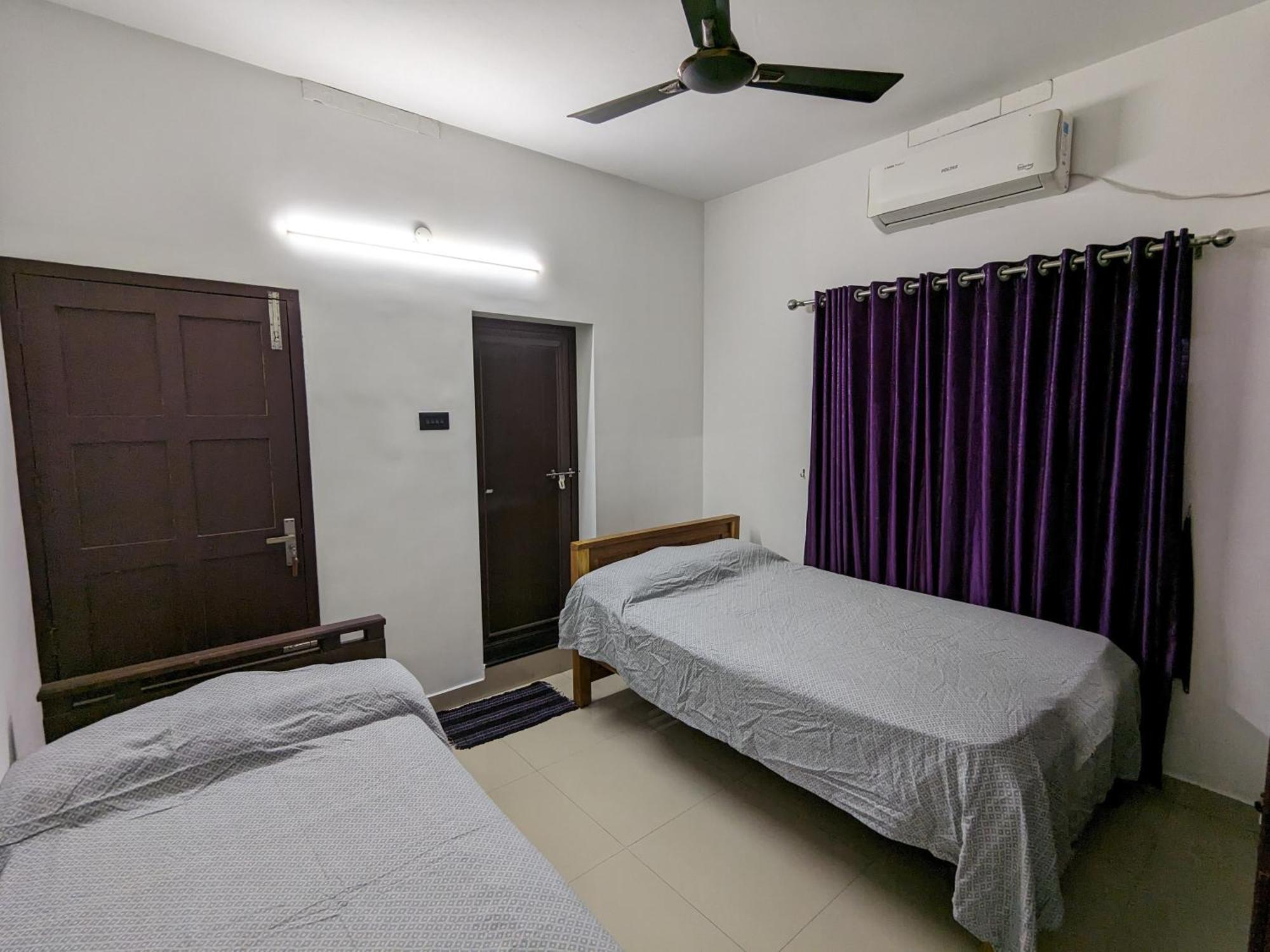 Budget Home Kochi Exterior photo