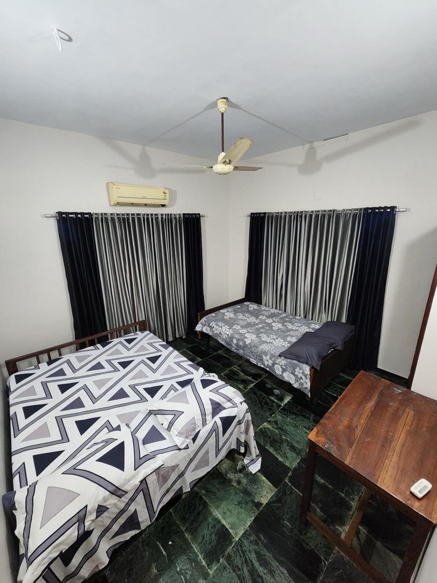 Budget Home Kochi Exterior photo